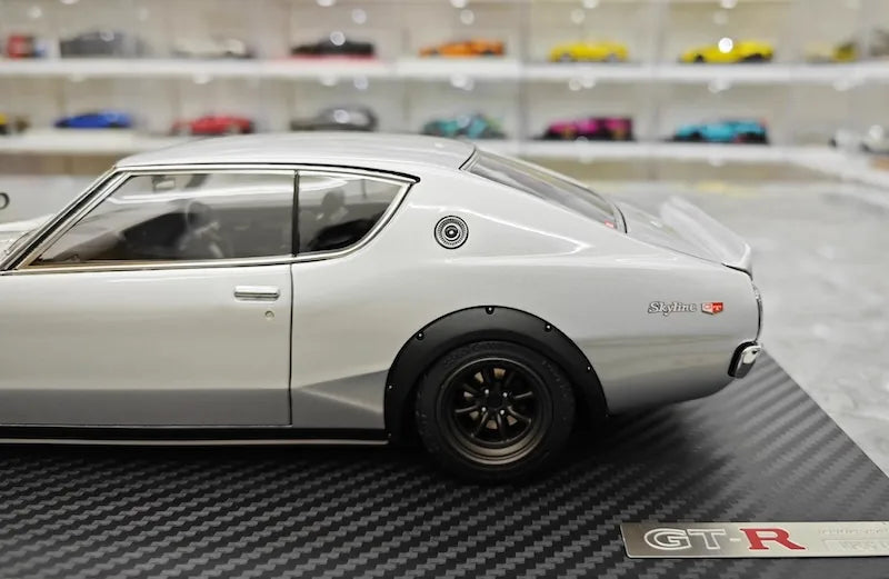 1:18 Nissan 1973 Skyline 2000 GT-R KPGC110 Silver Die Cast Model Car
