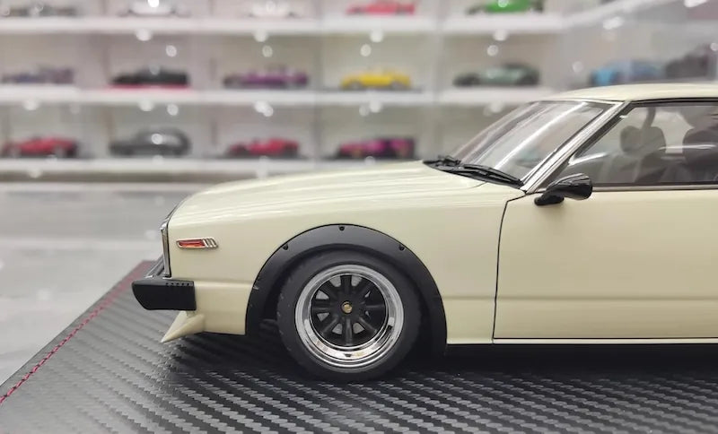 1:18 Nissan 1977 Skyline 2000 GT ES C210 Die Cast Model Car