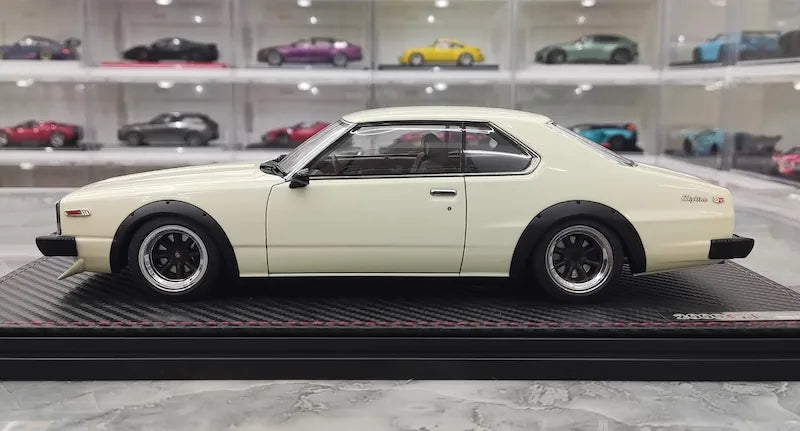 1:18 Nissan 1977 Skyline 2000 GT ES C210 Die Cast Model Car