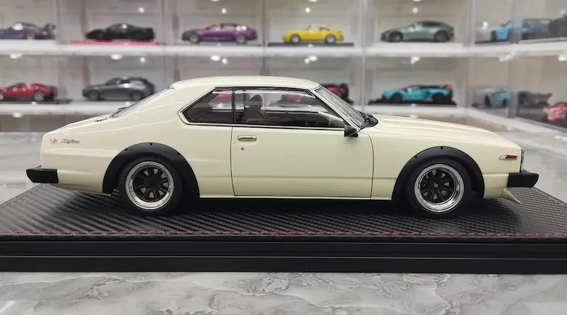 1:18 Nissan 1977 Skyline 2000 GT ES C210 Die Cast Model Car