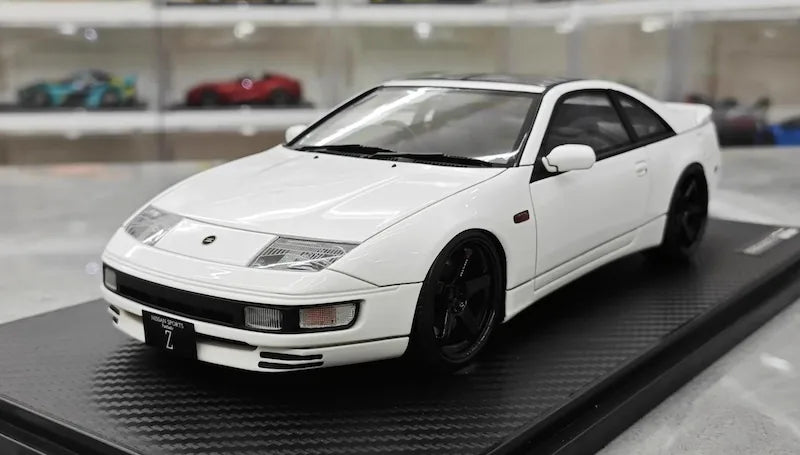 1:18 Nissan 1995 Skyline GT-R R33 White Die Cast Model Car