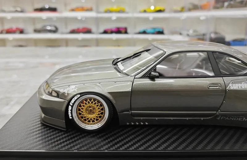 1:18 Nissan 1995 Skyline GT-R R33 Gray Die Cast Model Car