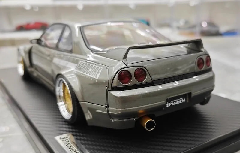 1:18 Nissan 1995 Skyline GT-R R33 Gray Die Cast Model Car