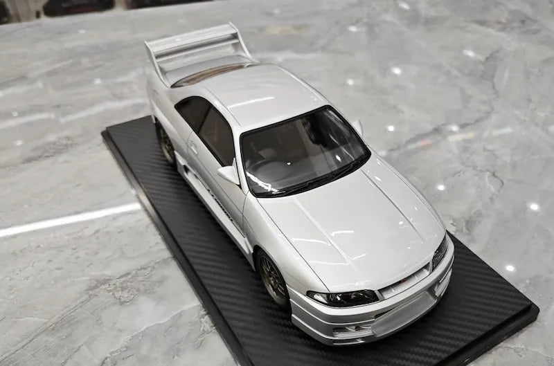 1:18 Nissan 1995 Skyline GT-R R33 Greddy BCNR33 White Die Cast Model Car