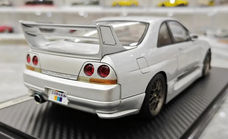 1:18 Nissan 1995 Skyline GT-R R33 Greddy BCNR33 White Die Cast Model Car