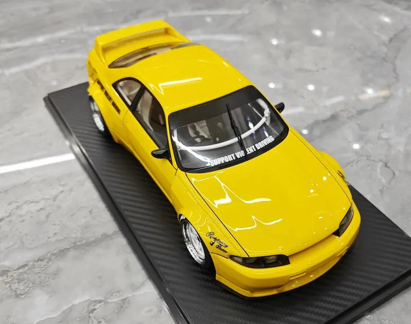 1:18 Nissan 1995 Skyline GT-R R33 Yellow Die Cast Model Car
