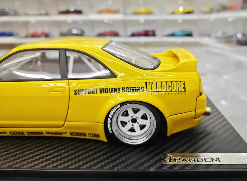 1:18 Nissan 1995 Skyline GT-R R33 Yellow Die Cast Model Car