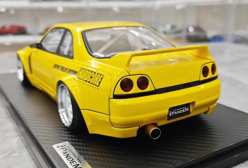 1:18 Nissan 1995 Skyline GT-R R33 Yellow Die Cast Model Car