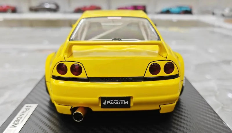 1:18 Nissan 1995 Skyline GT-R R33 Yellow Die Cast Model Car