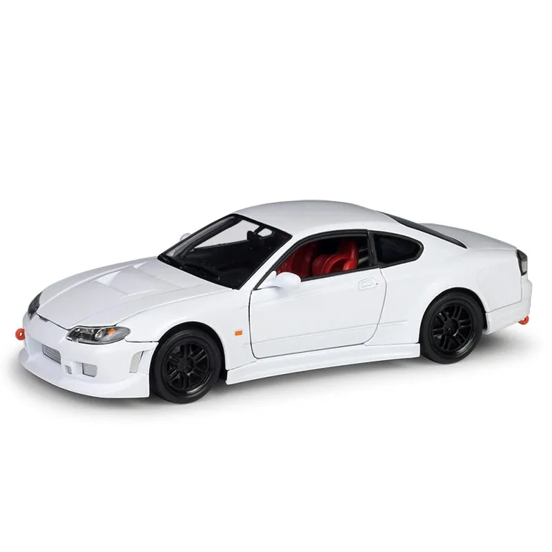 1:24 Nissan 1999 Silvia S15 Die Cast Model Car