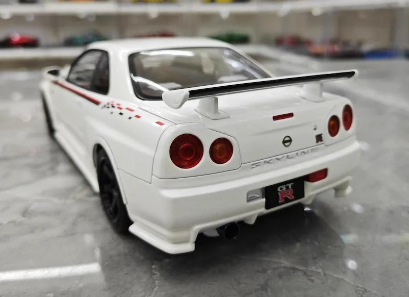 1:18 Nissan 1999 Skyline GT-R R34 R-tune White Die Cast Model Car