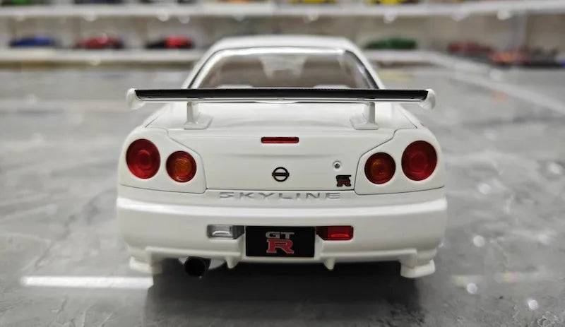 1:18 Nissan 1999 Skyline GT-R R34 R-tune White Die Cast Model Car