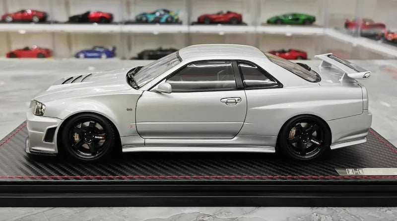 1:18 Nissan 1999 Skyline GT-R BNR34 Silver Die Cast Model Car