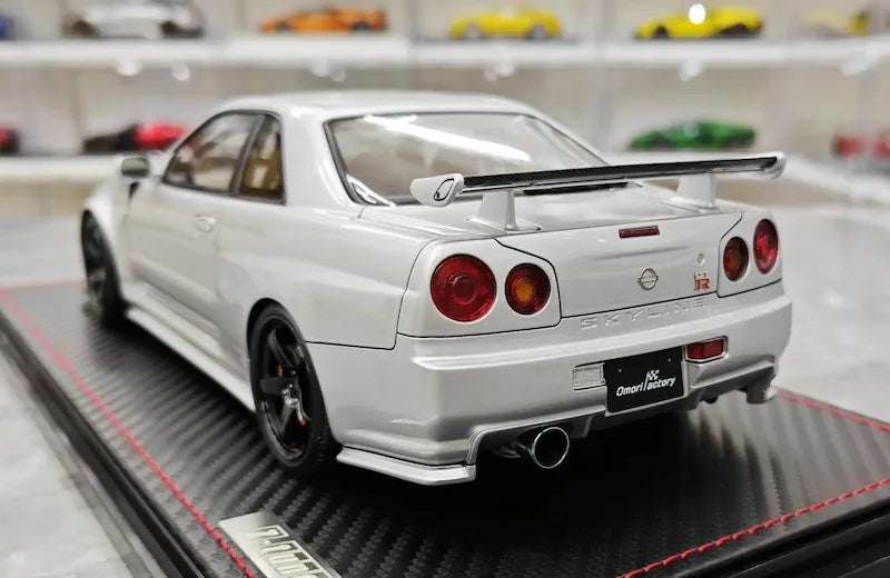 1:18 Nissan 1999 Skyline GT-R BNR34 Silver Die Cast Model Car