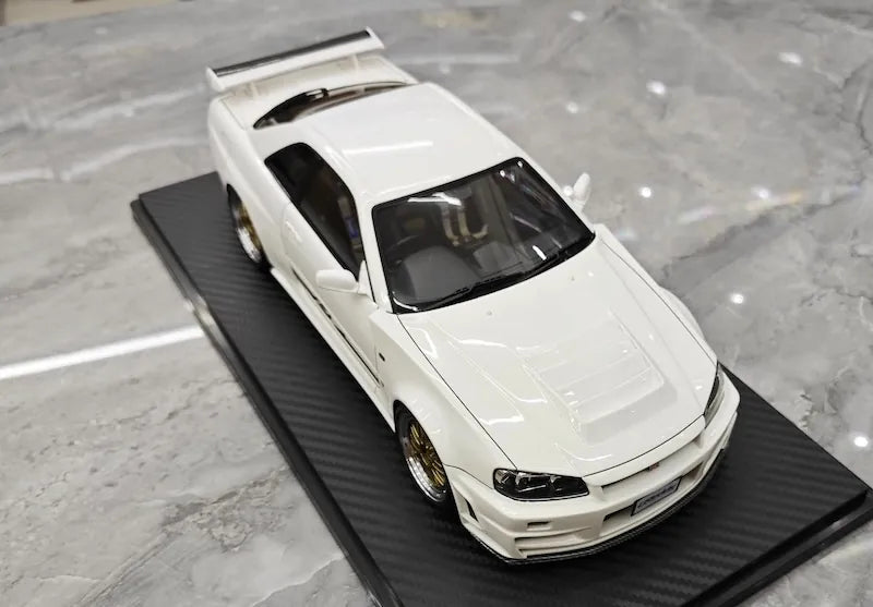 1:18 Nissan 1999 Skyline GT-R BNR34 White Die Cast Model Car