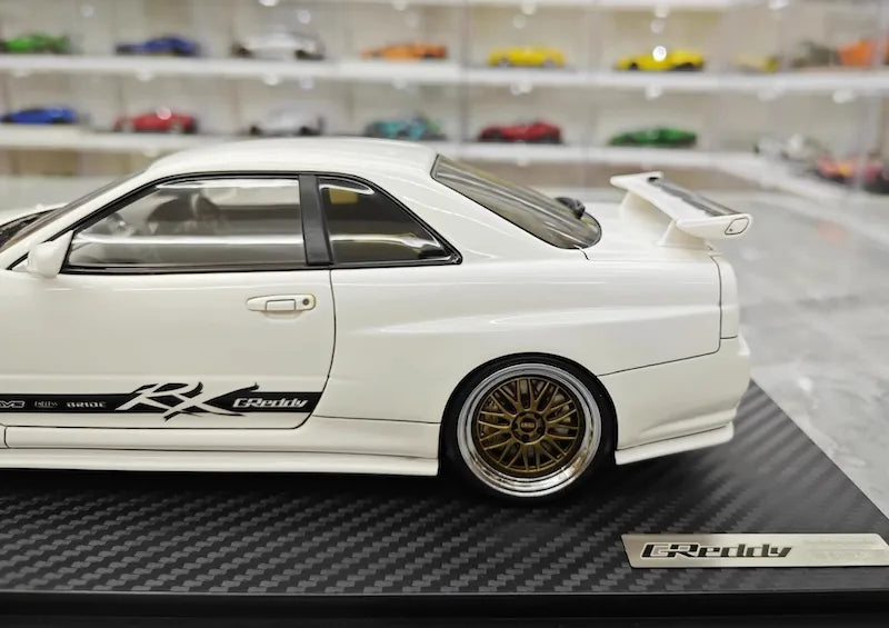 1:18 Nissan 1999 Skyline GT-R BNR34 White Die Cast Model Car