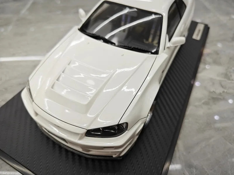1:18 Nissan 1999 Skyline GT-R BNR34 White Die Cast Model Car