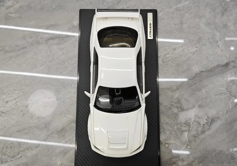1:18 Nissan 1999 Skyline GT-R BNR34 White Die Cast Model Car
