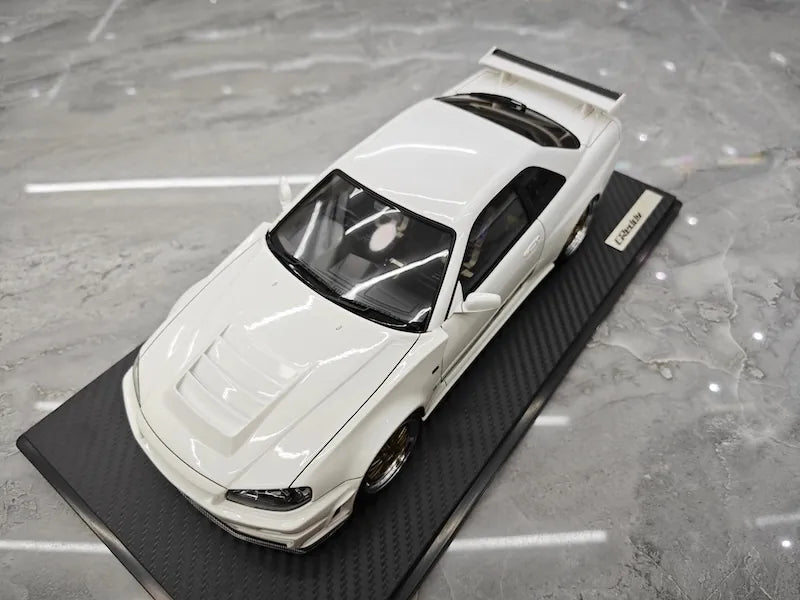 1:18 Nissan 1999 Skyline GT-R BNR34 White Die Cast Model Car