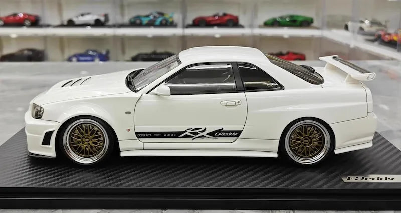 1:18 Nissan 1999 Skyline GT-R BNR34 White Die Cast Model Car