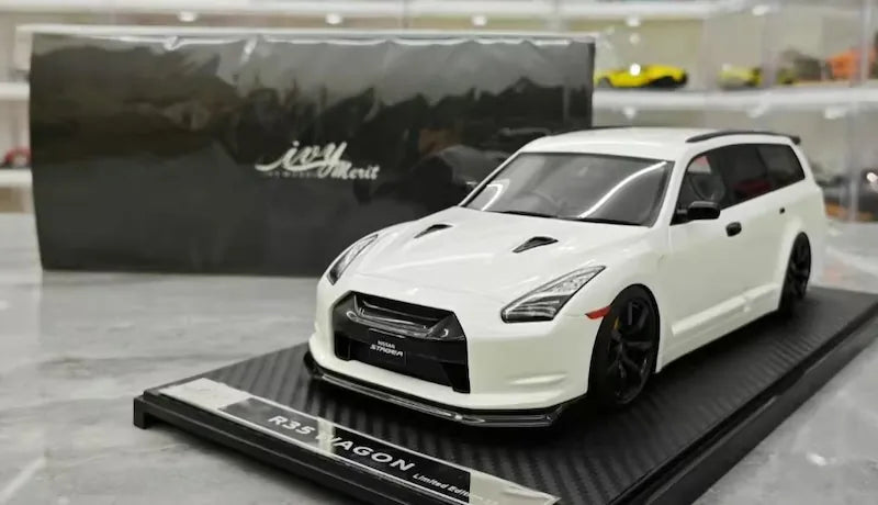 1:18 Nissan 2022 Stagea R35 Wagon Die Cast Model Car
