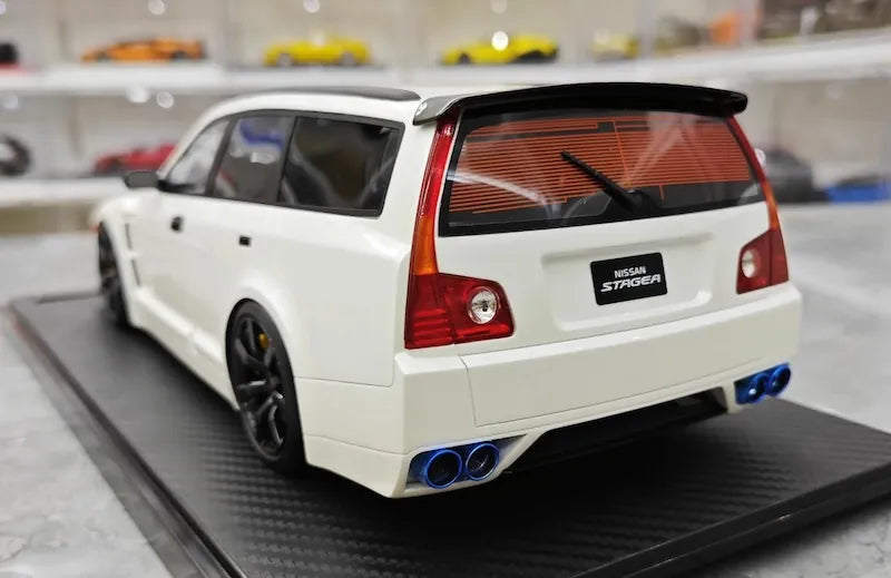 1:18 Nissan 2022 Stagea R35 Wagon Die Cast Model Car