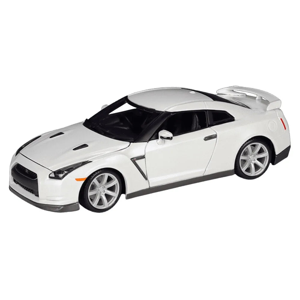 1:18 Nissan 2009 GTR R35 Die Cast Model Car