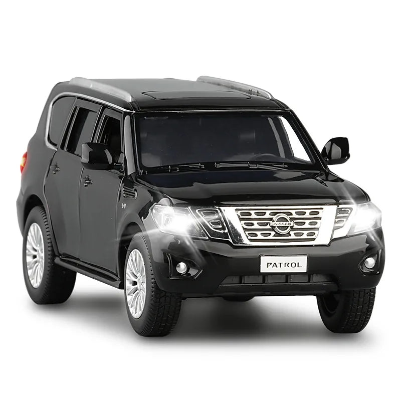 1:32 Nissan 2010 Patrol Y62 Die Cast Model Car