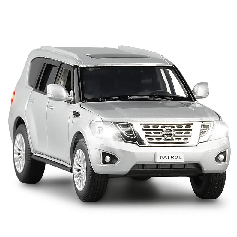 1:32 Nissan 2010 Patrol Y62 Die Cast Model Car