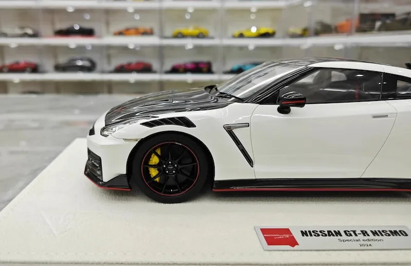 1:18 Nissan 2024 GT-R R35 Nismo White Die Cast Model Car