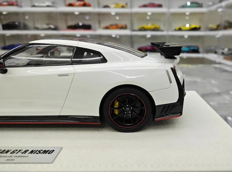 1:18 Nissan 2024 GT-R R35 Nismo White Die Cast Model Car