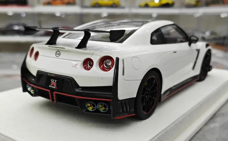 1:18 Nissan 2024 GT-R R35 Nismo White Die Cast Model Car