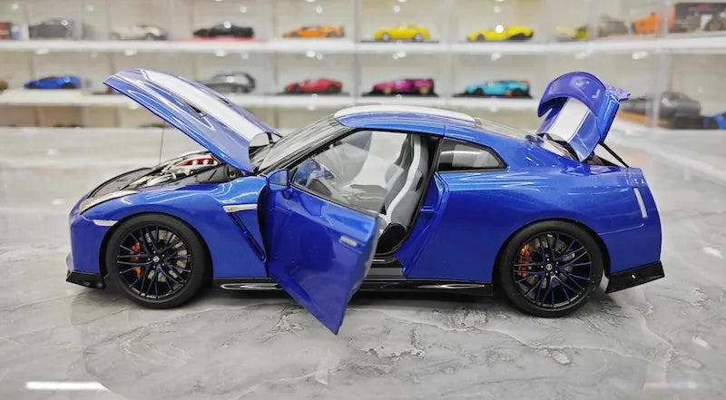 1:18 Nissan 2019 GT-R R35 50th Anniversary Blue Die Cast Model Car