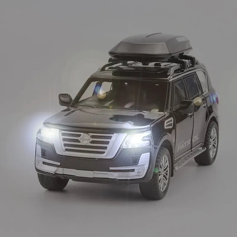 1:32 Nissan 2019 Patrol Y62 Second facelift Die Cast Model Car