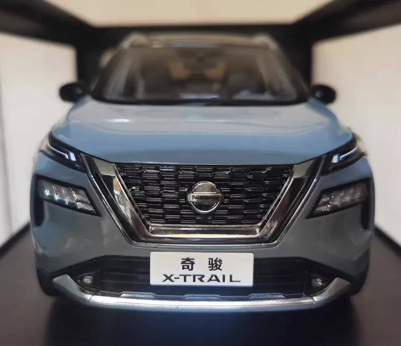 1:18 Nissan 2024 X-Trail Die Cast Model Car