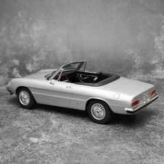 [Norev] 1:18 Alfa Romeo 1966 Spider Duetto シルバー モデルカー レジン