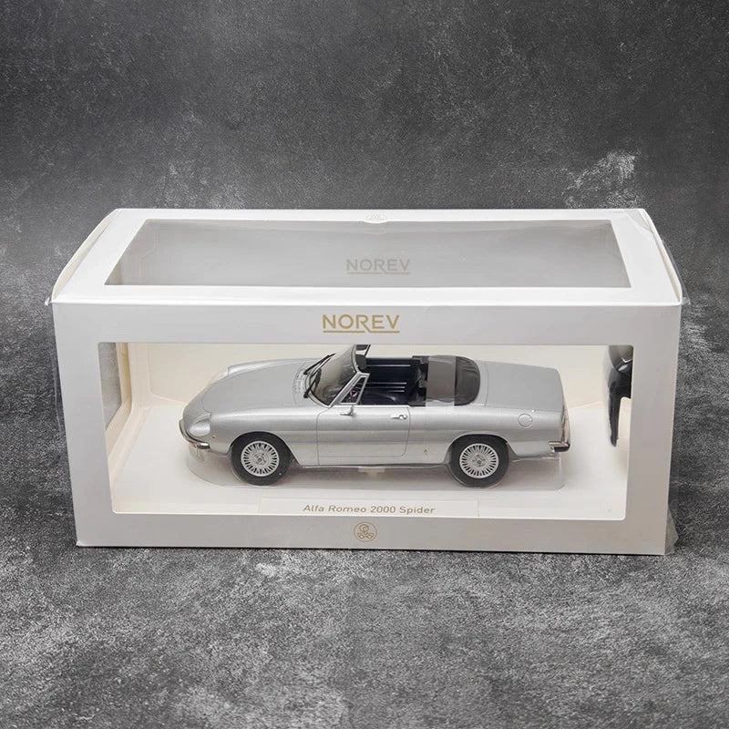 [Norev] 1:18 Alfa Romeo 1966 Spider Duetto シルバー モデルカー レジン