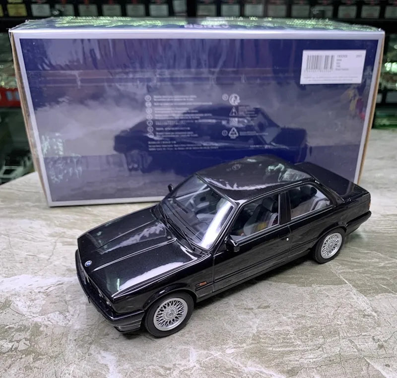 [Norev] 1:18 BMW 1982 E30 325i Black Model Car Resin