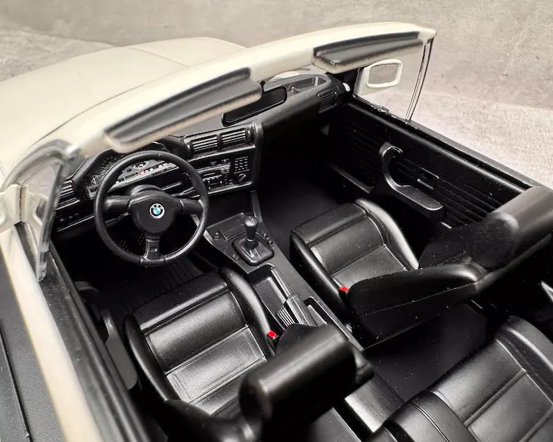[Norev] 1:18 BMW 1991 E30 325i Cabriolet wit modelauto Hars