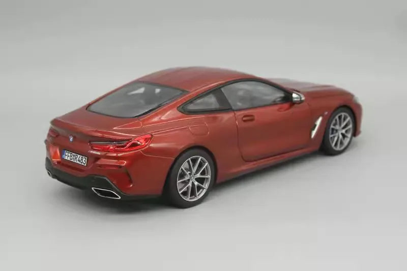 [Norev] 1:18 BMW 2019 G15 M850i punainen pienoismalli Die-Cast