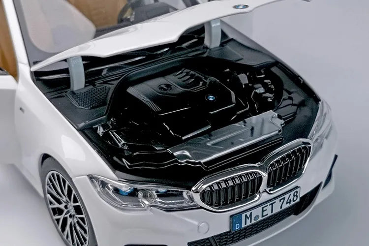 [Norev] 1:18 BMW 2019 G20 330i M Sport White Model Car Die-Cast