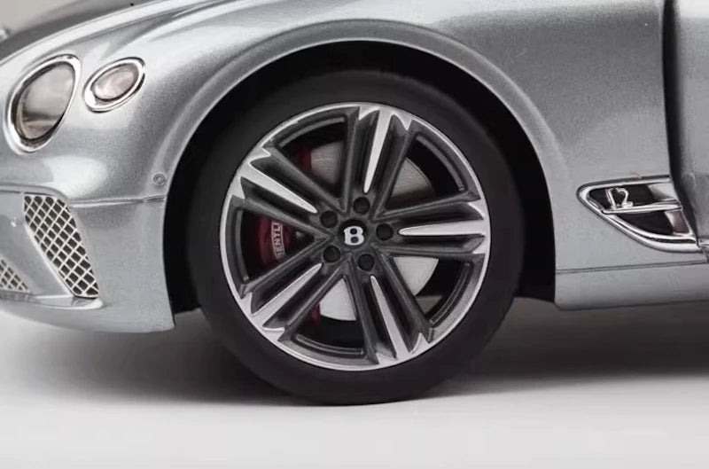 [Norev] 1:18 Bentley 2019 Continental GT argento modellino di auto Die-Cast