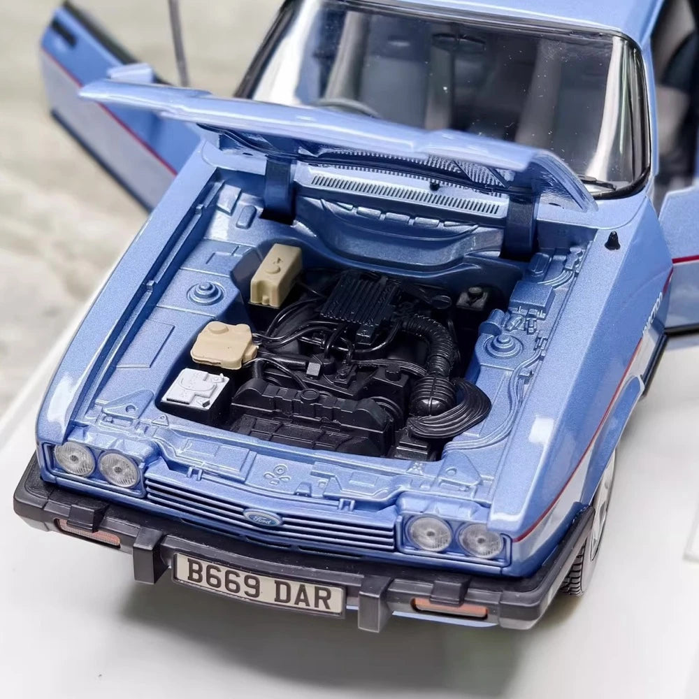 [Norev] 1:18 Ford 1981 Capri Mk.III 2.8 Injection Model Car Die-Cast