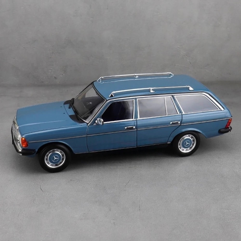 [Norev] 1:18 Mercedes-Benz 1980 200T T-Model S123 Estate blå modellbil Die-Cast