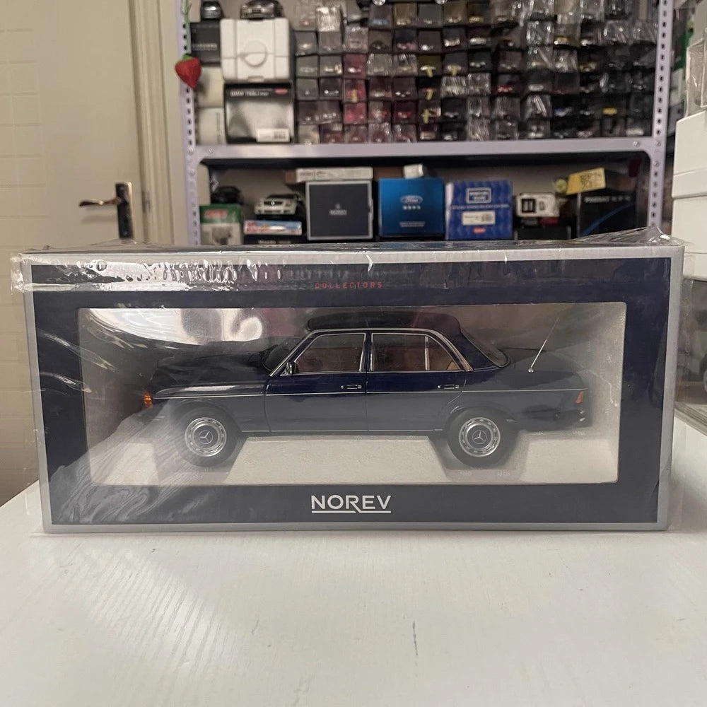 [Norev] 1:18 Mercedes-Benz 1982 W123 Sedan Black Model Car Die-Cast