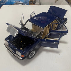 [Norev] 1:18 Mercedes-Benz 1982 W123 Sedan Black Model Car Die-Cast