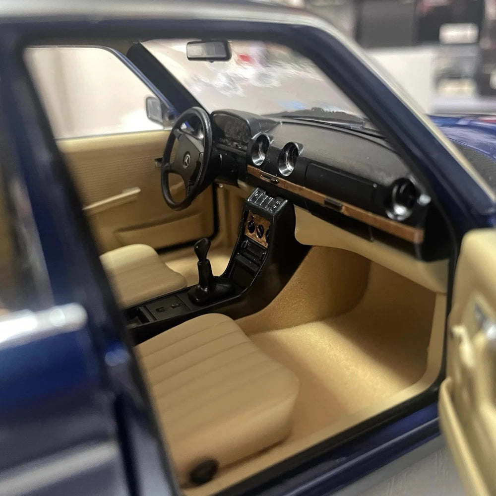 [Norev] 1:18 Mercedes-Benz 1982 W123 Sedan Black Model Car Die-Cast