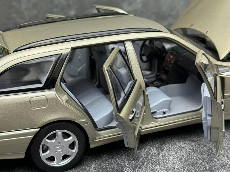 [Norev] 1:18 Mercedes-Benz 1993 C-Class W202 T-Model Estate Gold Model Car Die-Cast