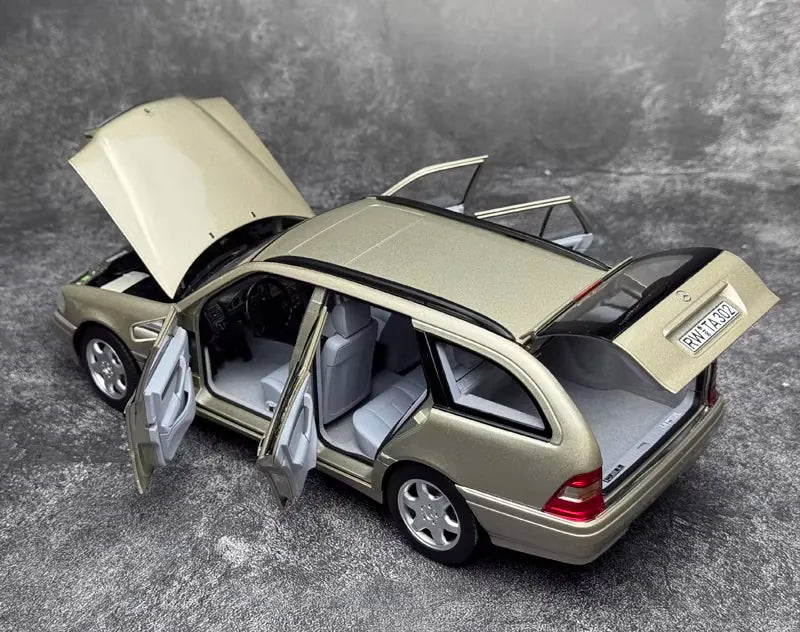 [Norev] 1:18 Mercedes-Benz 1993 C-Class W202 T-Model Estate Gold Model Car Die-Cast