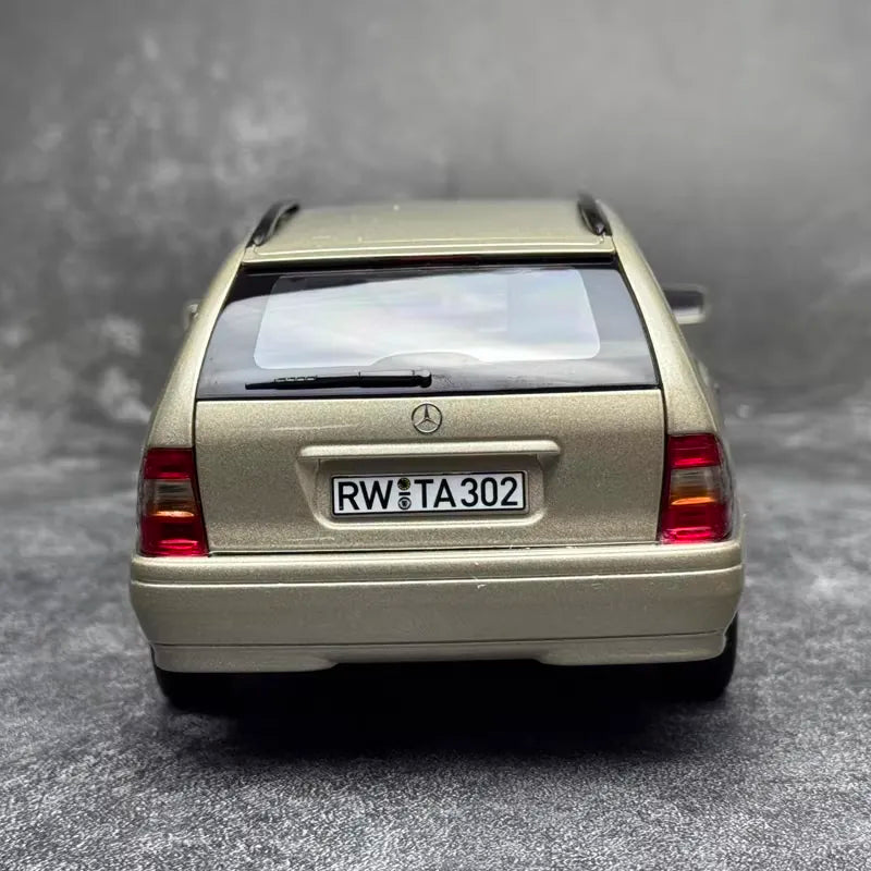 [Norev] 1:18 Mercedes-Benz 1993 C-Class W202 T-Model Estate Gold Model Car Die-Cast